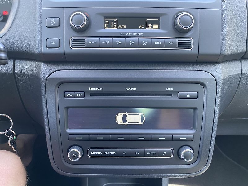 Škoda Fabia 1.2 TSI 63kW-CLIMATRONIC-TAŽNÉ - fotka 25 z 44