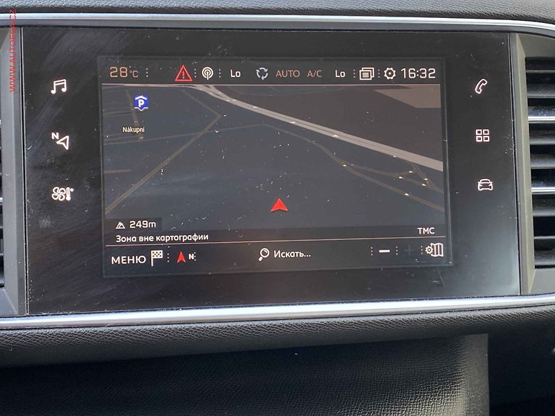 Peugeot 308 (2018) 1.6 HDi, AT, navi, AC - fotka 16 z 17
