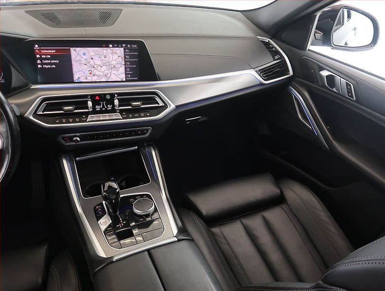 BMW X6 (2021) xDrive40d - fotka 8 z 15