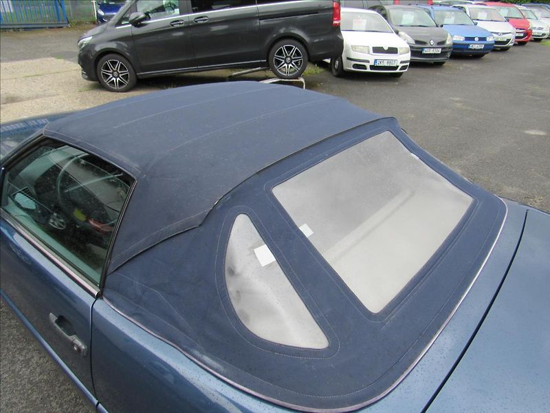 Mercedes-Benz SL 3,2 Hardtop-Cabrio - fotka 39 z 54