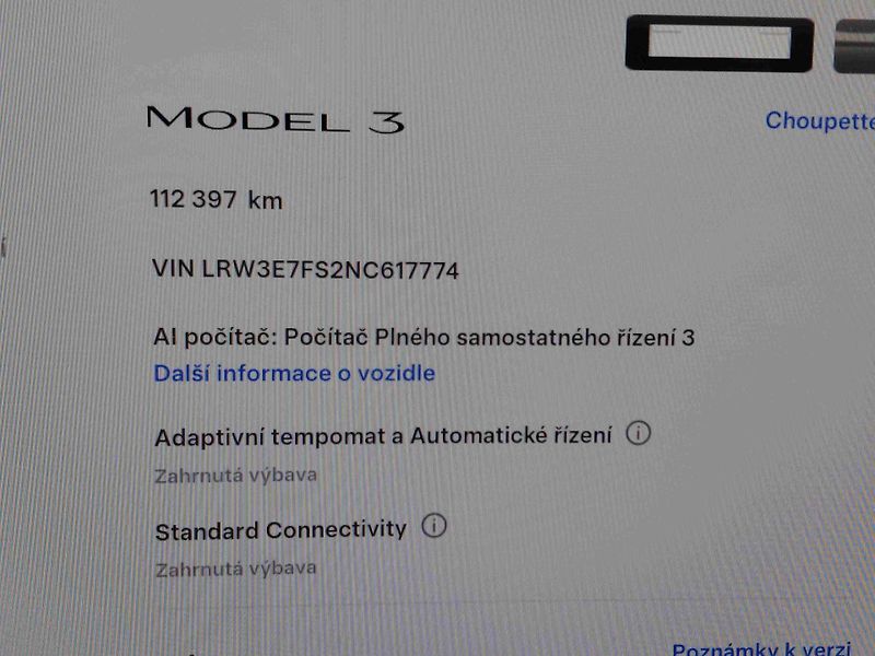 Tesla Model 3 RWD StandardRange - fotka 14 z 17