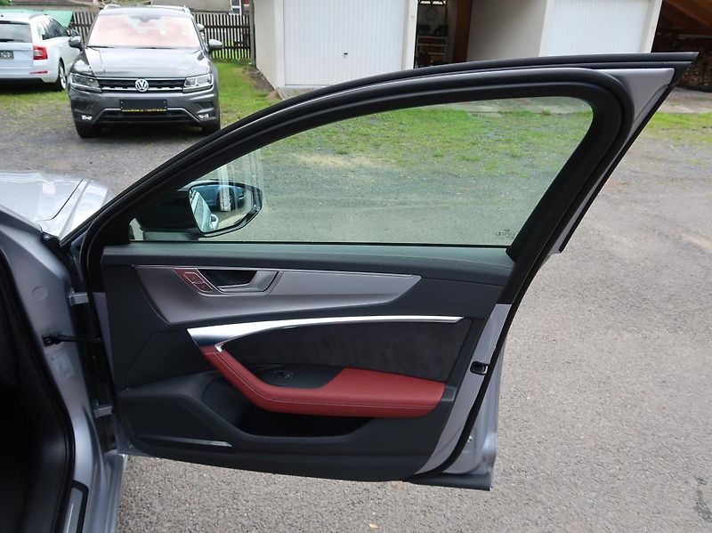 Audi S6 55TDi,257kw,21AL,B&O,WEBASTO - fotka 37 z 45