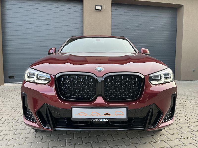 BMW X4 (2024) 3,0xD ///M 210Kw,TZ,webas,ACC - fotka 4 z 47