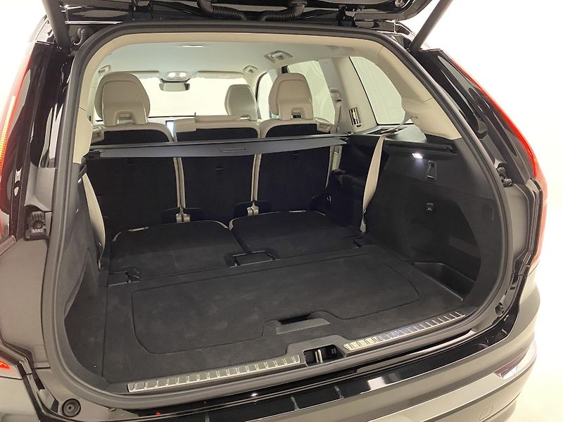 Volvo XC90 T8 AWD RECHARGE BRIGHT PLUS 7m - fotka 6 z 67