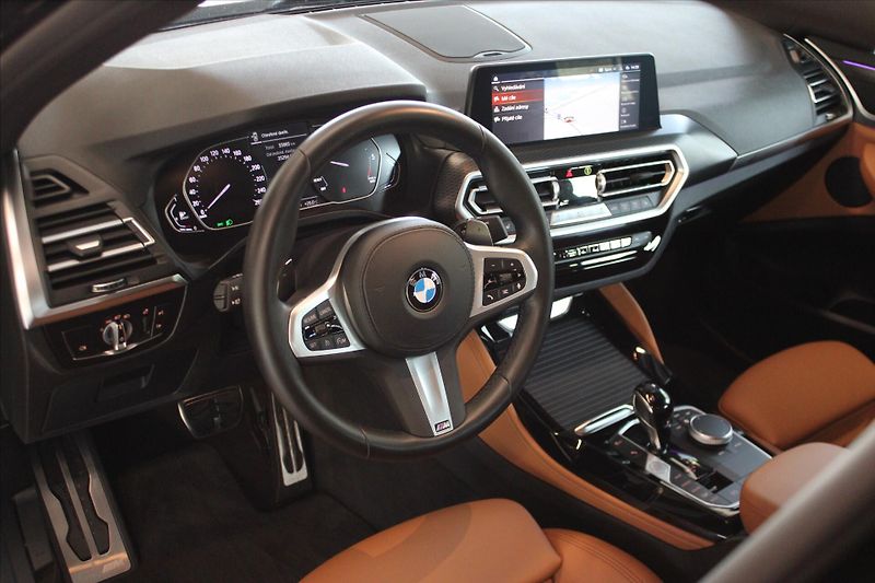 BMW X4 xDrive20d M Sport Laser/Tažné - fotka 8 z 20
