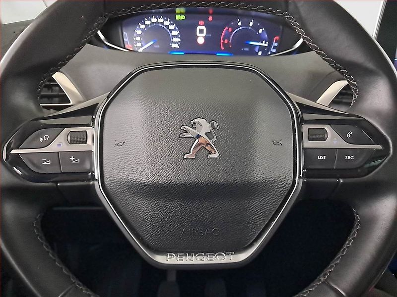 Peugeot 3008 (2020) 1.5 BlueHDi, Navi, Tempomat - fotka 20 z 22