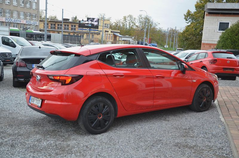 Opel Astra (2016) 1.0T 77kW Enjoy / ČR /61.900km - fotka 6 z 34