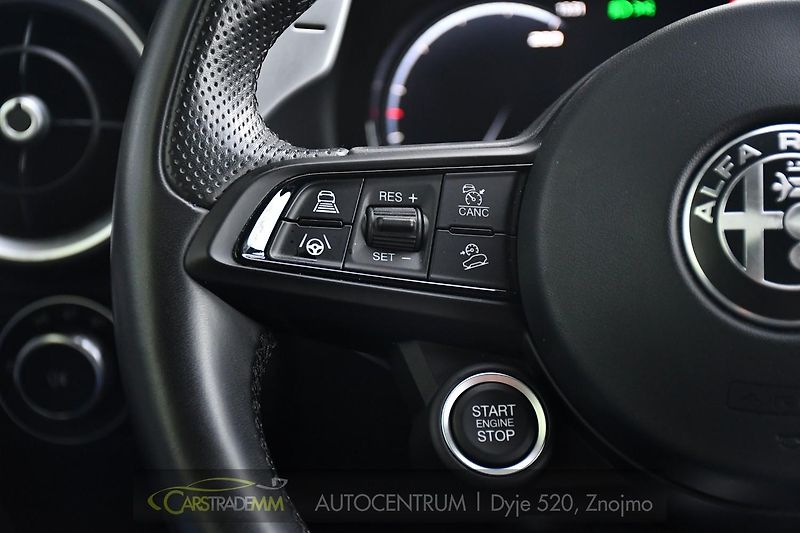 Alfa Romeo Stelvio 2.2 Diesel 16V 154kW Veloce AT - fotka 30 z 53