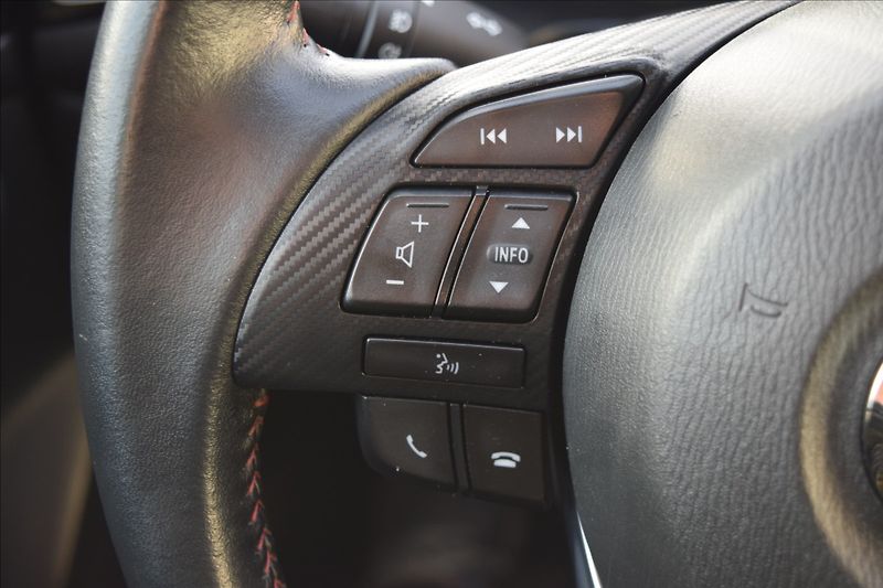 Mazda 3 2,0 SKYACTIV-G 88KW ALU NAVI - fotka 28 z 43