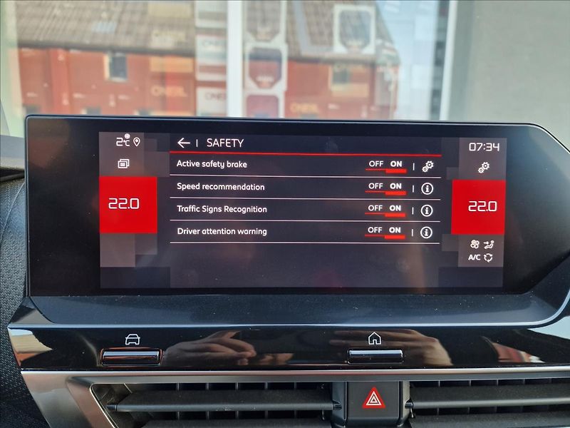 Citroën C4 1.2PureTech 96kW Feel Pack,ČR - fotka 31 z 50