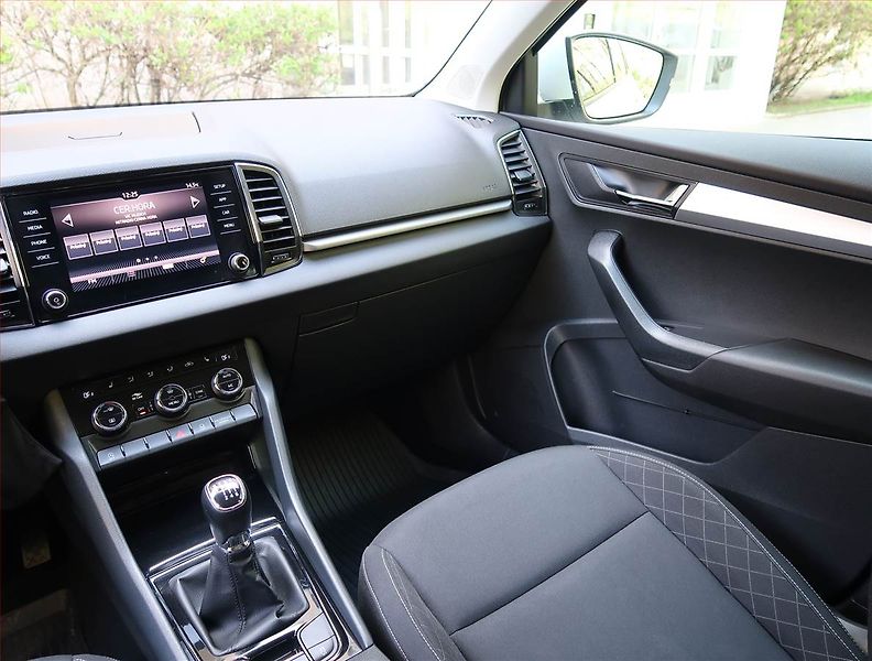 Škoda Karoq (2019) 1.5 TSI - fotka 8 z 19