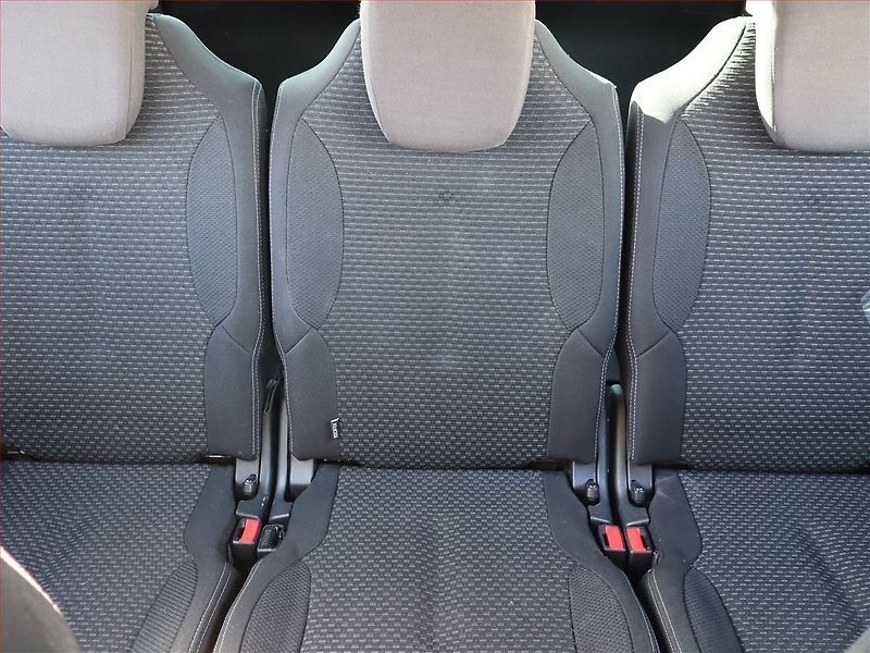 Citroën C4 Picasso (2012) 1.6 HDi, po STK, jezdí výborně - fotka 10 z 18
