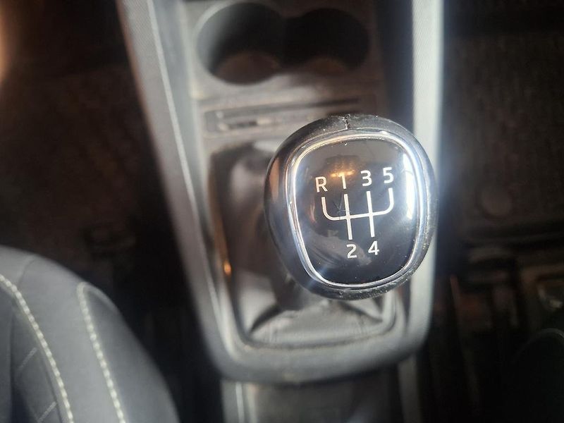 Škoda Fabia III kombi 1,0 TSi 2BE4752 - fotka 23 z 23