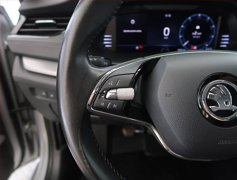 Škoda Octavia (2022) Ambition 2.0 TDI, ČR,1.maj - fotka 19 z 24