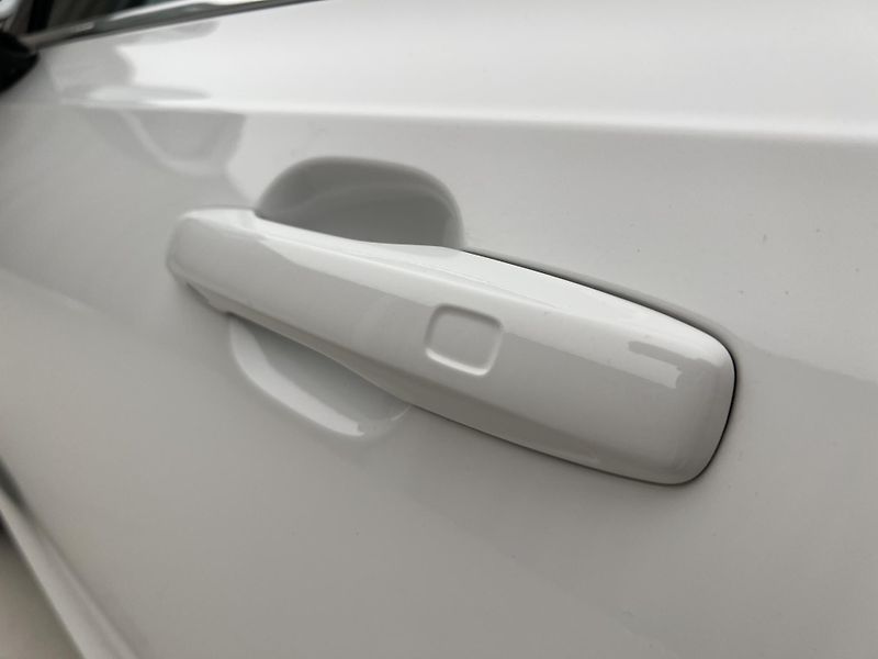 Volvo V90 B4 MOMENTUM AUT  - fotka 16 z 44