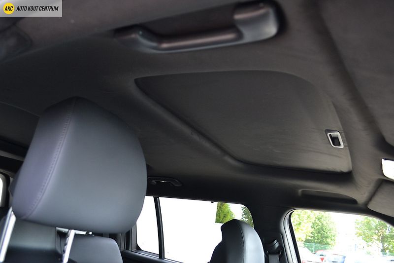 Hyundai Santa Fe 1.6T-GDI HEV 4WD CALLIGRAPHY 7 - fotka 17 z 95