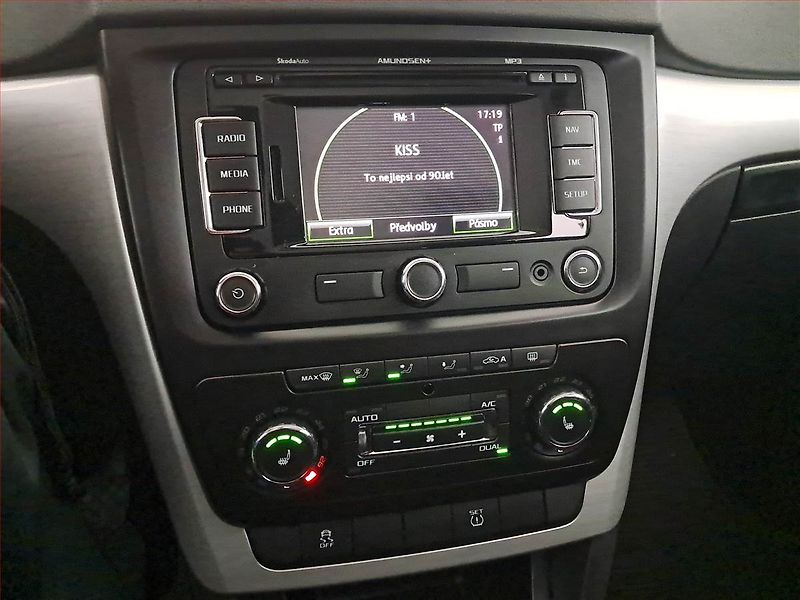Škoda Yeti (2015) 1.2 TSI, Navi, Tempomat - fotka 12 z 14