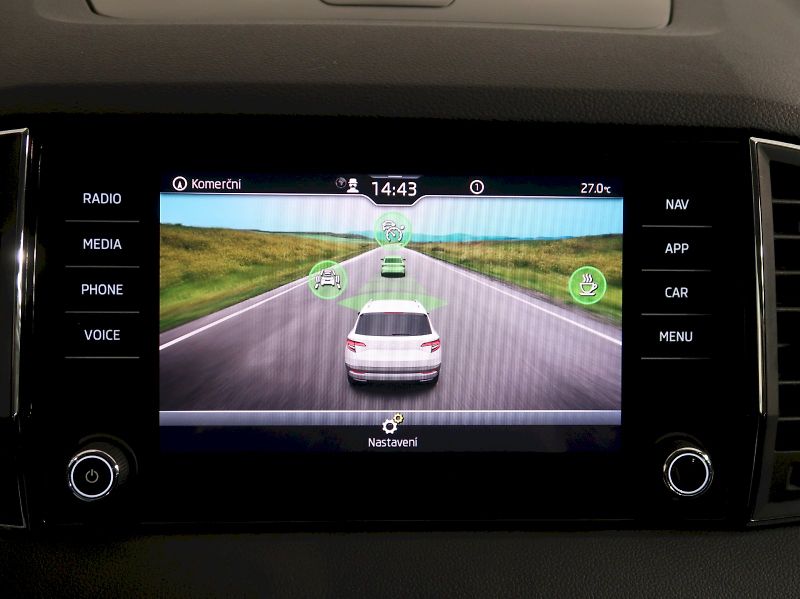 Škoda Karoq (2021) STYLE 1.5TSI 110KW DSG TAŽNÉ - fotka 28 z 40