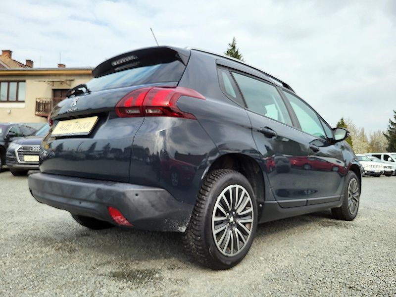 Peugeot 2008 ACTIVE 1.2 PureTech 110k S&S - fotka 30 z 39