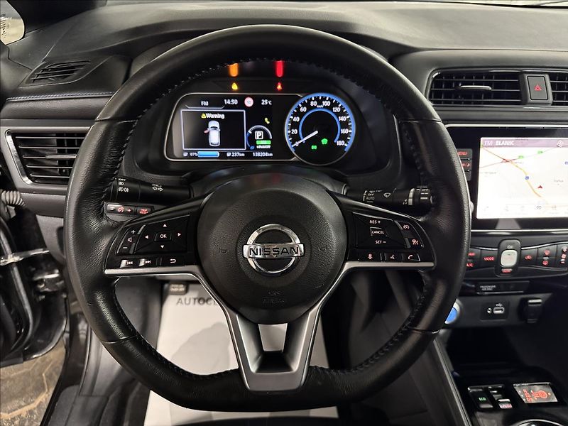 Nissan Leaf Electric drive 110kW Business - fotka 16 z 41
