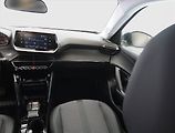 Peugeot 2008 (2022) Allure 1.2 PureTech, Automat - náhled 8