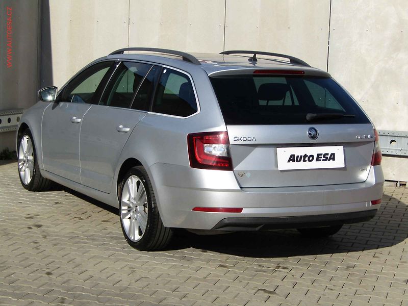 Škoda Octavia (2019) 2.0 TDi 4x4, ČR, Style Plus - fotka 6 z 22