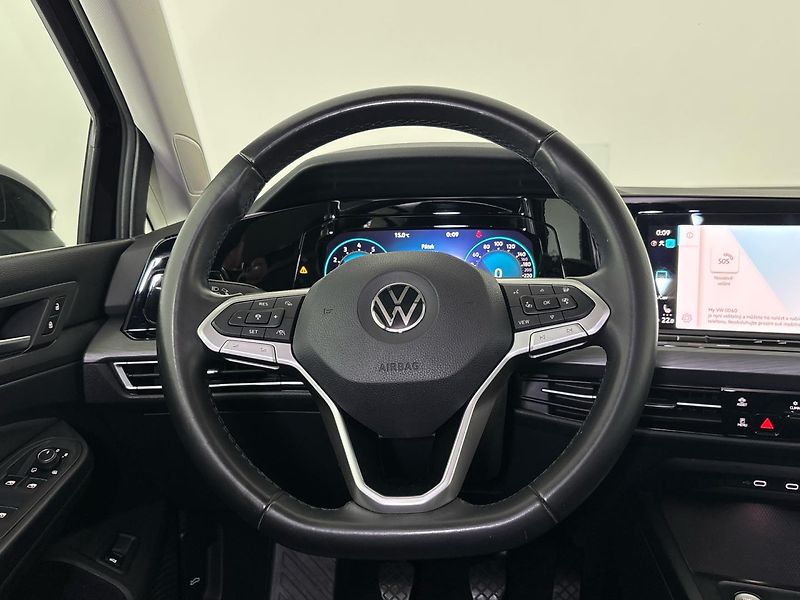 Volkswagen Golf Style - fotka 18 z 31