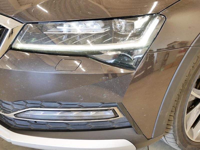 Škoda Superb - fotka 9 z 26