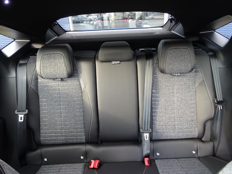 Peugeot 3008 (2026) ALLURE Hybrid 145k e-DCS6 - fotka 15 z 45