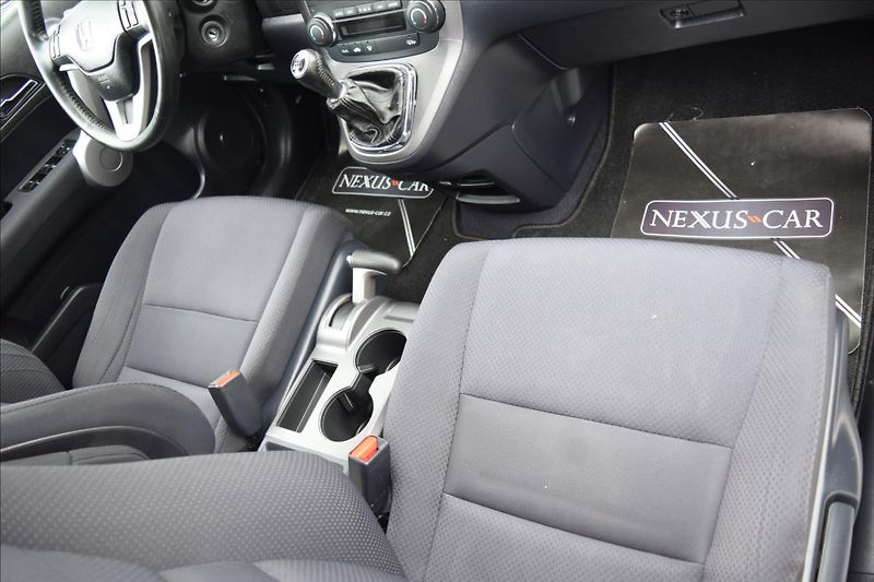 Honda CR-V 2,2 d 103KW TAŽNÉ 4X4 2XKOLA - fotka 22 z 50