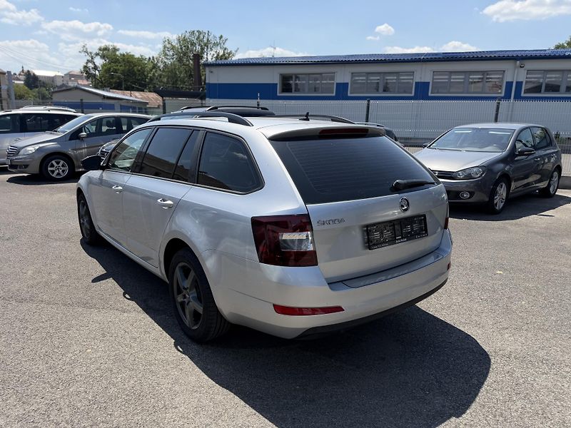 Škoda Octavia 2.0 TDI, 110kw, DSG - fotka 2 z 13