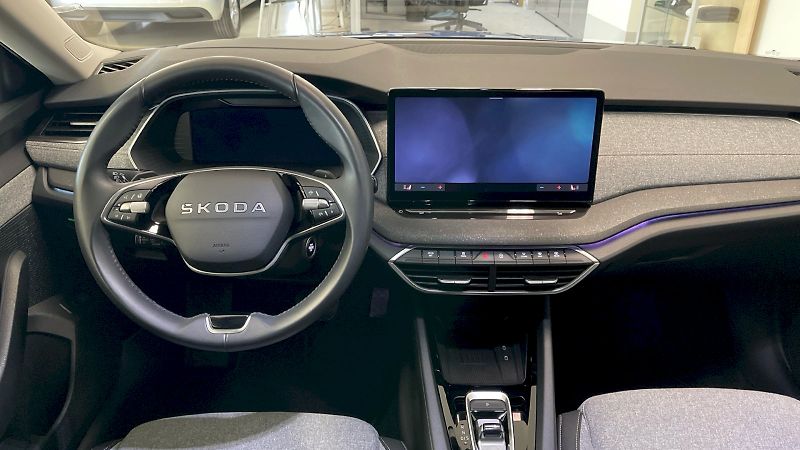 Škoda Octavia (2025) Top Selection  2.0TDI 110kw DS - fotka 5 z 33