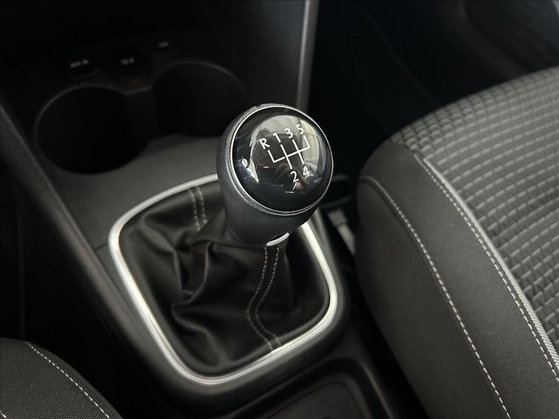Volkswagen Polo 1,2   TSI,CROSS,SERVISKA,1.MAJ - fotka 21 z 26