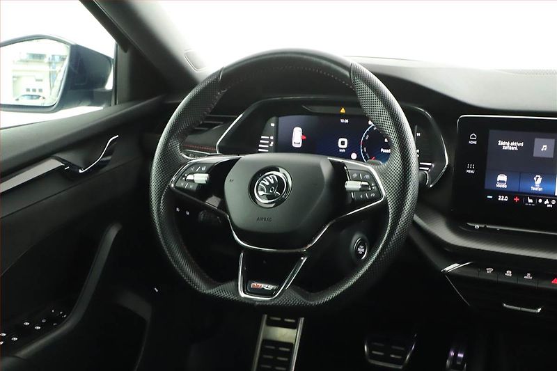 Škoda Octavia (2021) RS 2.0 TSI - fotka 8 z 19
