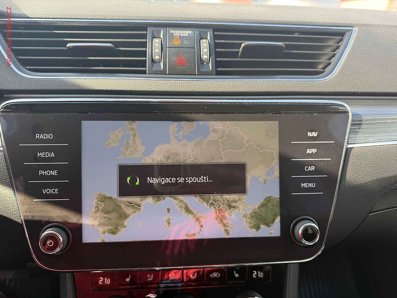 Škoda Superb (2020) 2.0TDi, AT - fotka 17 z 18