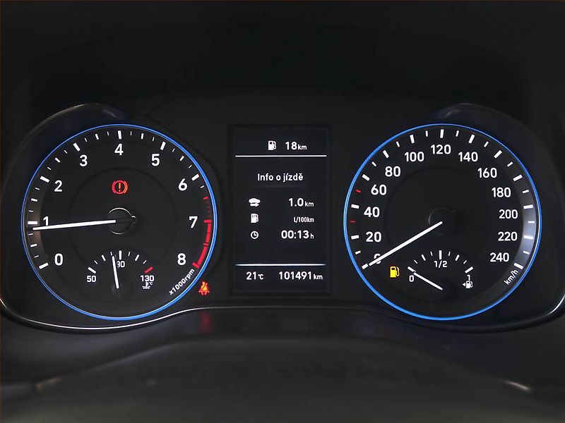 Hyundai Kona (2019) 1.0 T-GDI, Kůže, Navi - fotka 11 z 16