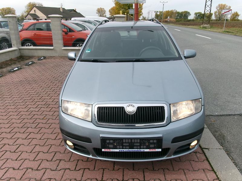 Škoda Fabia (2006) 1,4 16V KLIMA 2.MAJ - fotka 2 z 23
