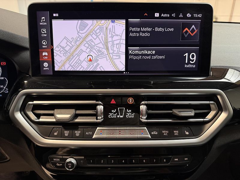 BMW X3 2.0 xDrive30e AT - fotka 7 z 15