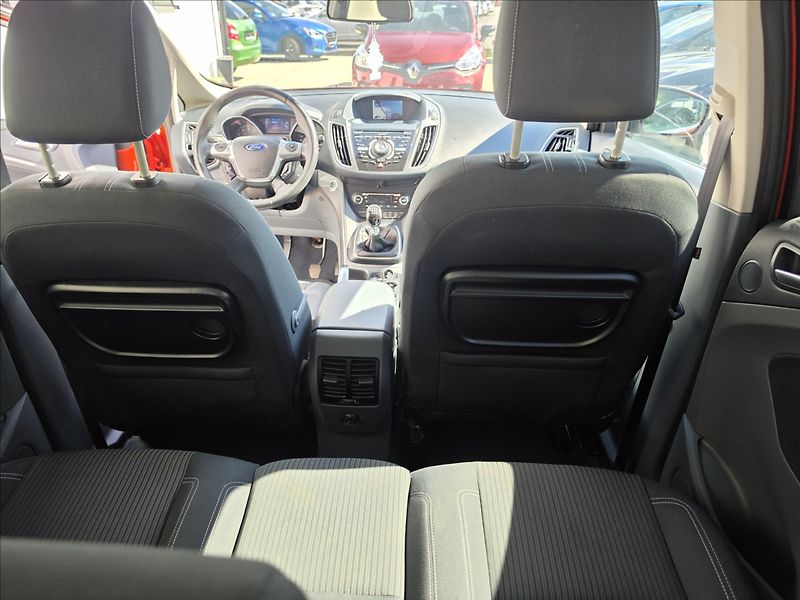 Ford C-MAX 1,6 1 110KW Titanium - fotka 26 z 40