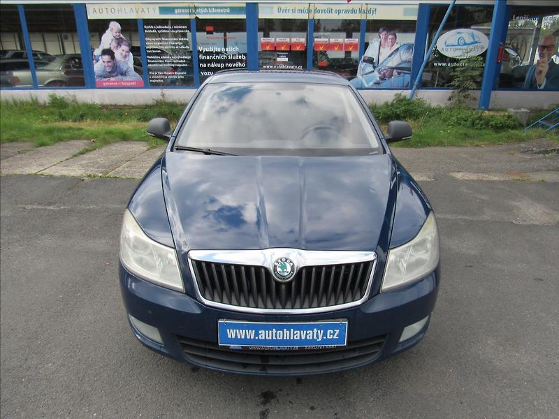 Škoda Octavia 1,6 TDi 77kW Sedan - fotka 2 z 30