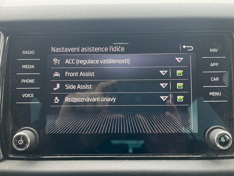 Škoda Kodiaq (2021) STY 4X4 TD 147/2.0 A7A 7-MÍSTN - fotka 33 z 37
