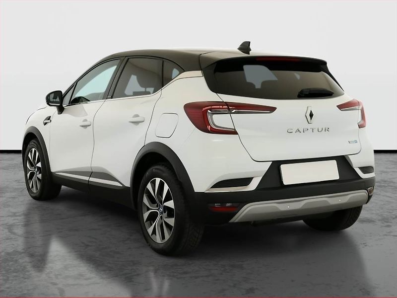 Renault Captur (2021) E-Tech Plug-in, 4X4, Automat - fotka 4 z 20