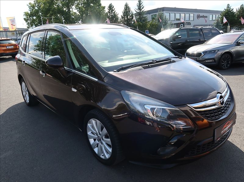 Opel Zafira 2,0 TDCi,96kW,NovéČR,tempomat - fotka 2 z 23
