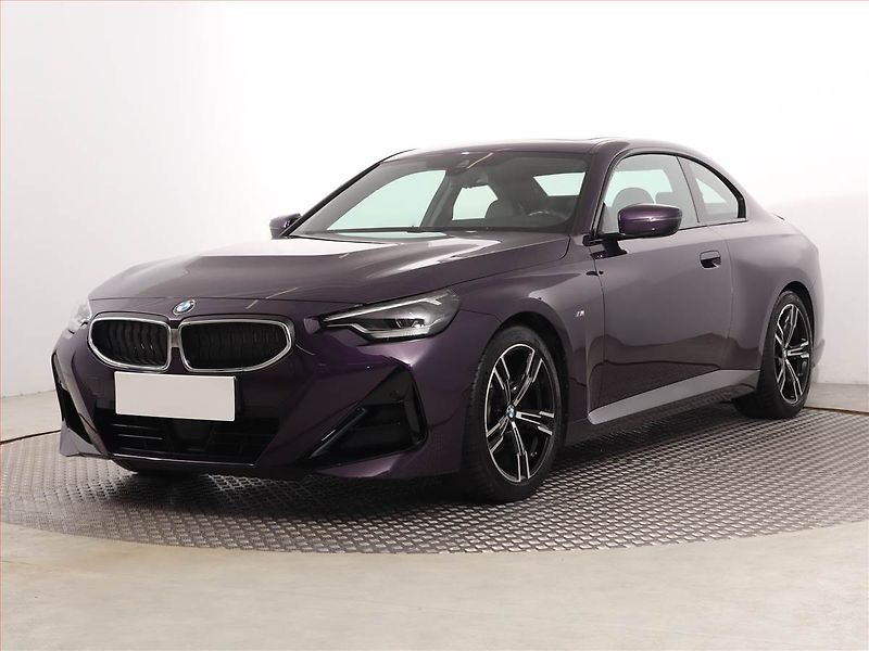 BMW Řada 2 (2022) 220 i - fotka 2 z 22
