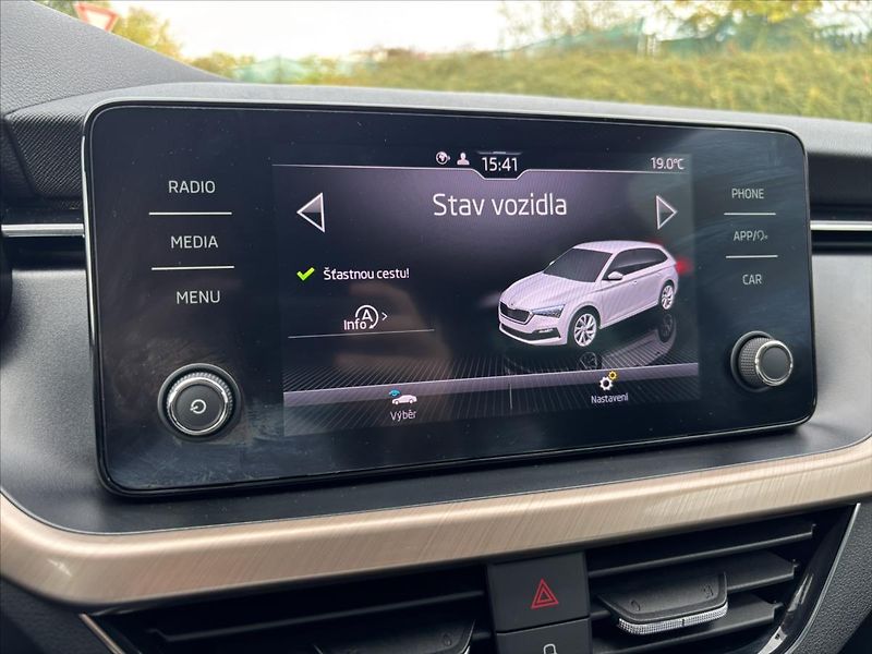 Škoda Scala 1,0 TSi Style ELkufr MRTVÝúhel - fotka 23 z 43