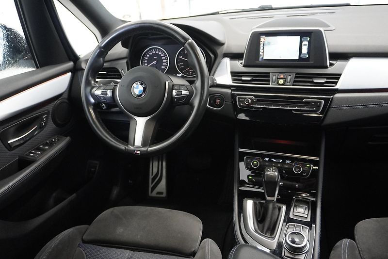 BMW Řada 2 GRAN TOURER XDRIVE M-SPORT AUT - fotka 22 z 29