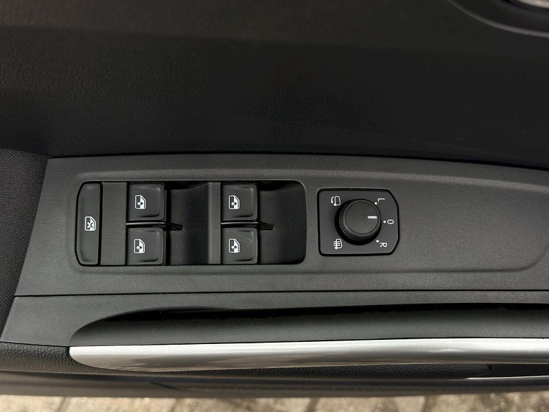 Škoda Fabia (2025) 1.0 TSI 85 kW DSG TopSelection - fotka 10 z 21
