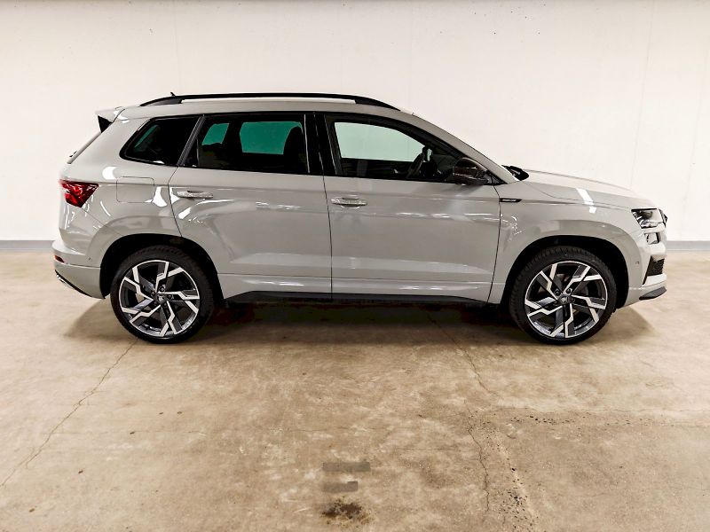 Škoda Karoq (2025) 1.5 TSI 110 kW Sportline - fotka 27 z 32