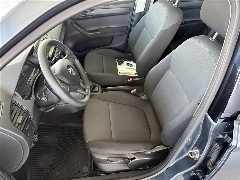 Škoda Fabia 1,2   TSI 66KW SERVISNÍ KNÍŽKA - fotka 9 z 16