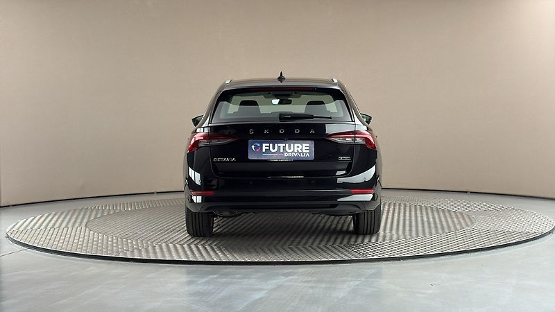 Škoda Octavia 1.5 TSI E-Tec DSG Style Combi - fotka 5 z 25